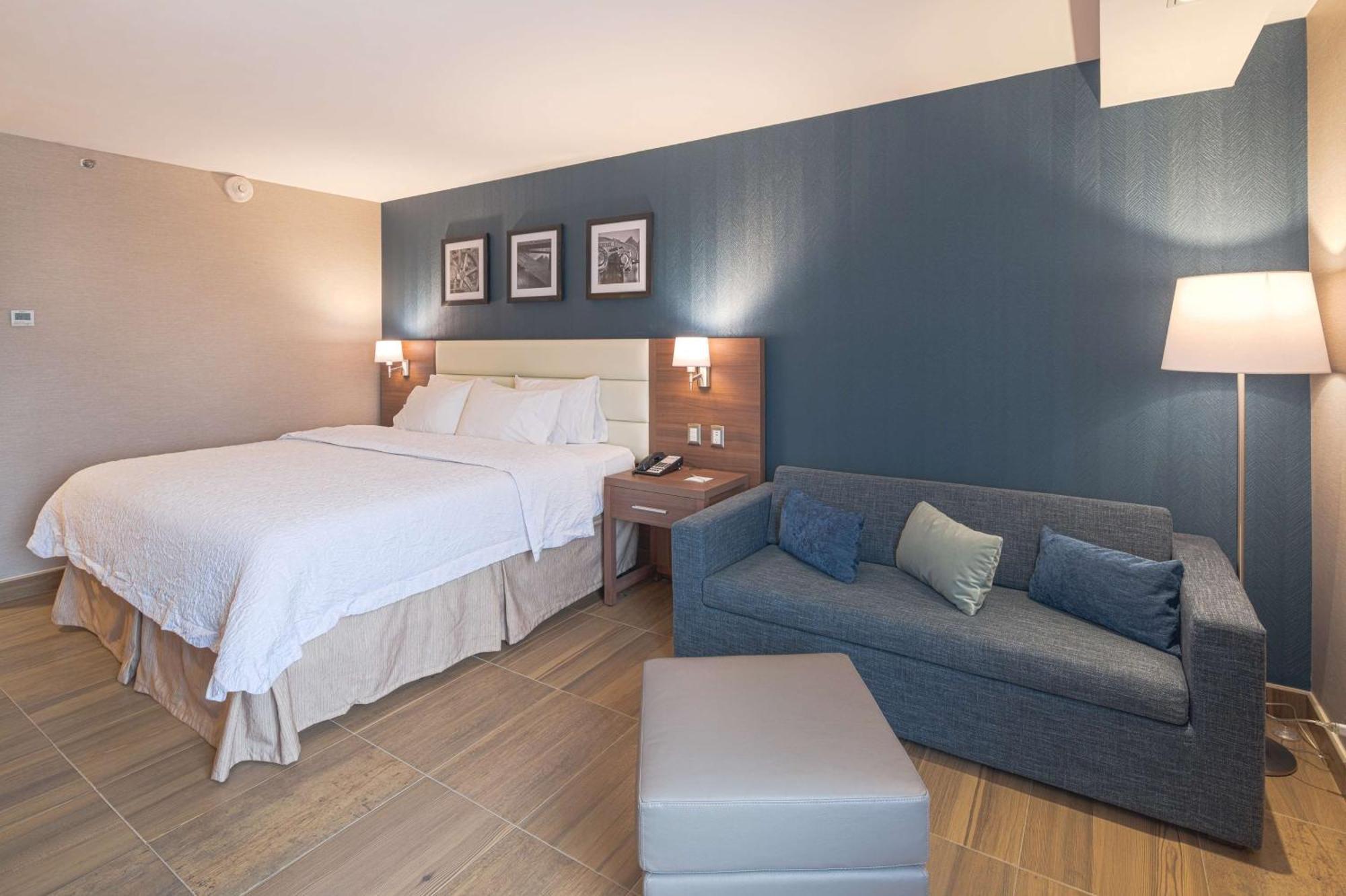 Hampton By Hilton Monterrey Galerias Obispado Exteriör bild